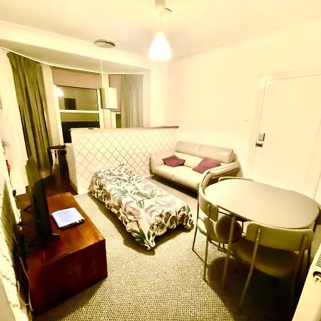 The Walnut Suite Lovely One Bedroom Flat In Stoke. Plymouth Dış mekan fotoğraf