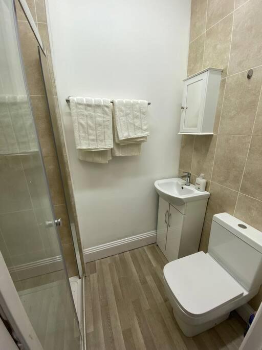 The Walnut Suite Lovely One Bedroom Flat In Stoke. Plymouth Dış mekan fotoğraf