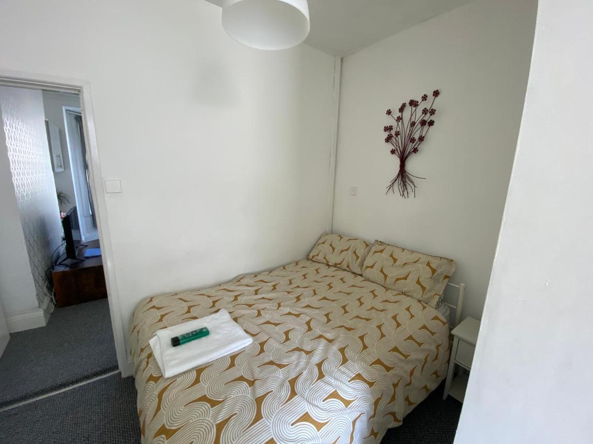 The Walnut Suite Lovely One Bedroom Flat In Stoke. Plymouth Dış mekan fotoğraf