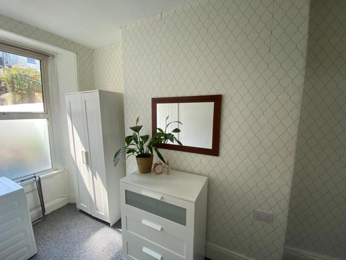 The Walnut Suite Lovely One Bedroom Flat In Stoke. Plymouth Dış mekan fotoğraf